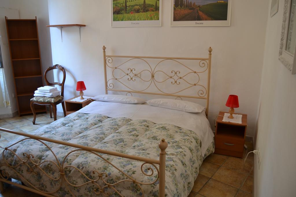 La Casa Di Antonella Hotel เซียนา ภายนอก รูปภาพ