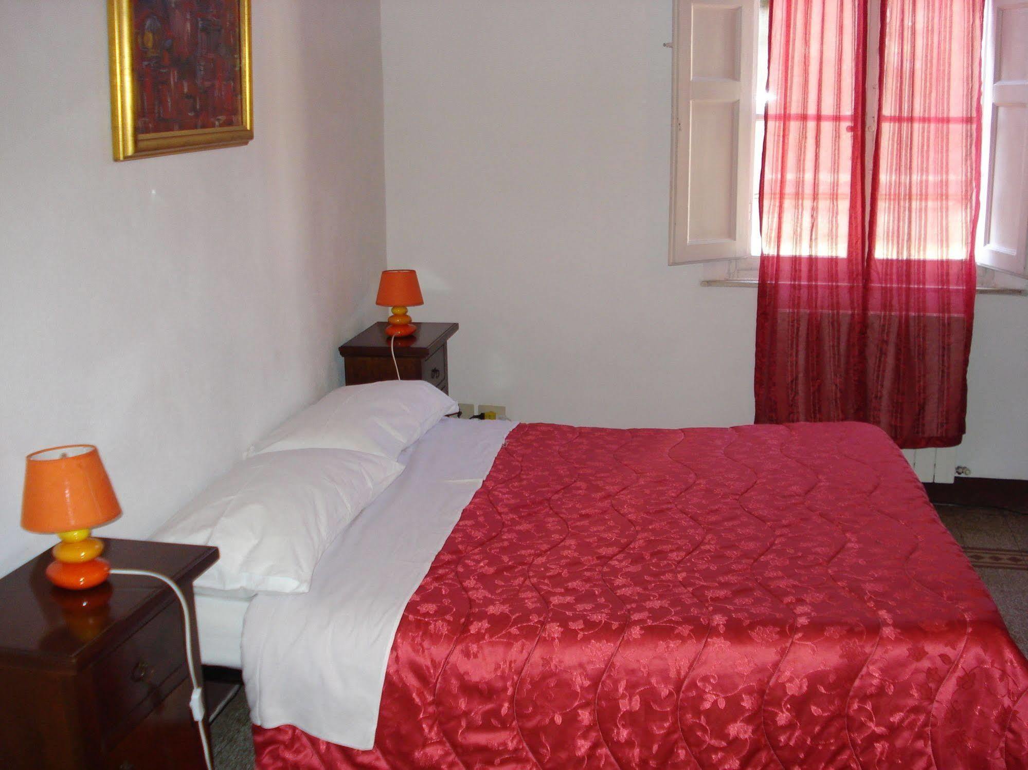 La Casa Di Antonella Hotel เซียนา ภายนอก รูปภาพ